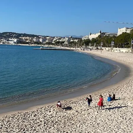 Grand 2 Pieces- Marche Forville * Cannes