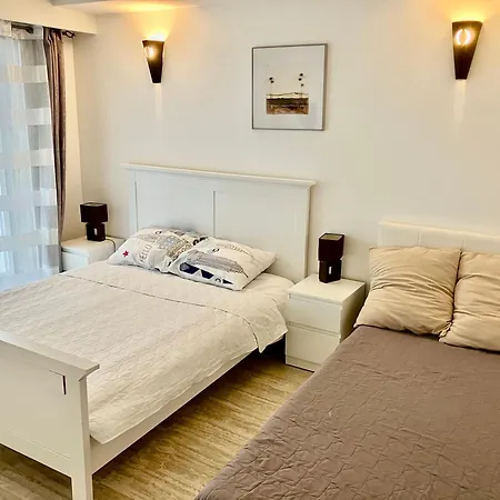 Grand 2 Pieces- Marche Forville Apartament *